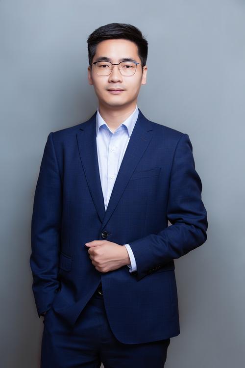 葛方丽 跟组制片负责人